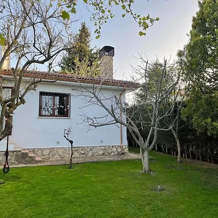 Alamos, Cerca De Madrid Holiday home Chiloeches